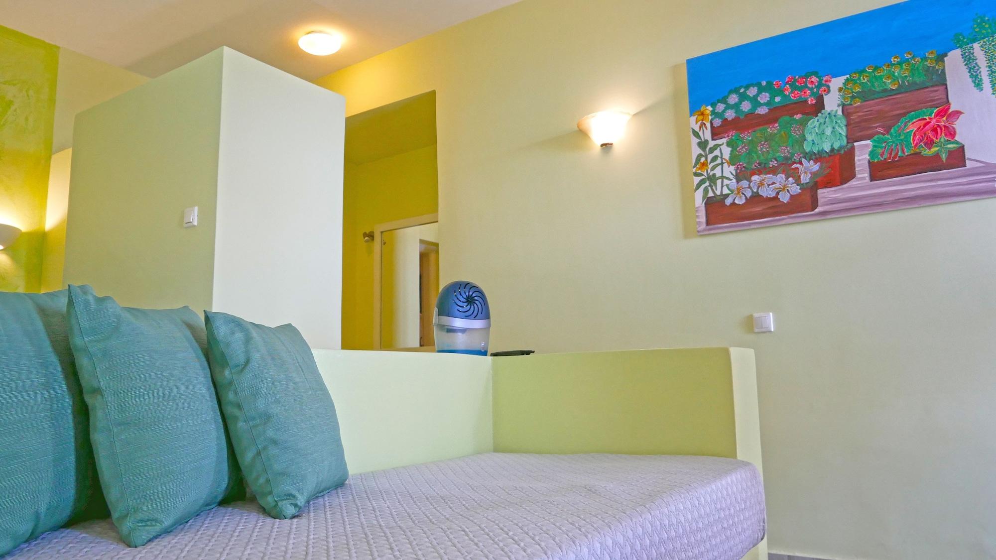 Nautilus Dome Hotel Fira  Exterior photo